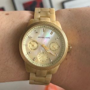 Michael kors mother of pearls watch